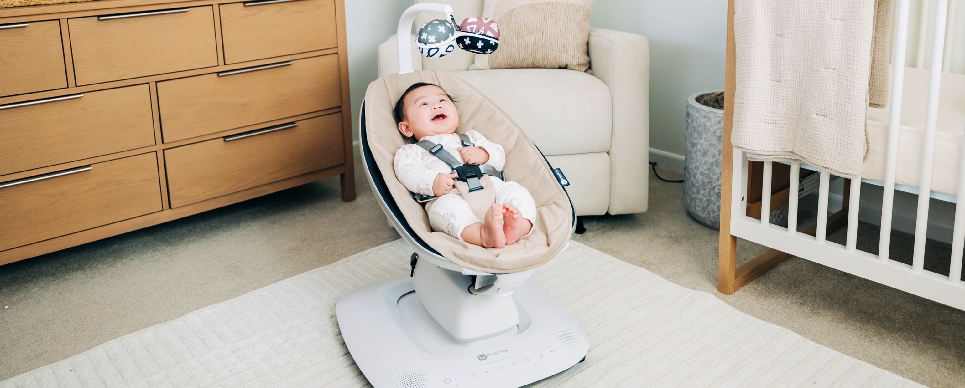 Gender neutral bassinet hotsell