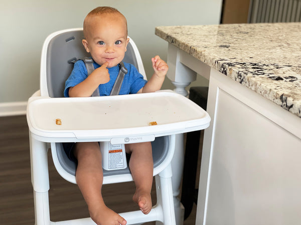 Baby in 4moms Connect High Chair