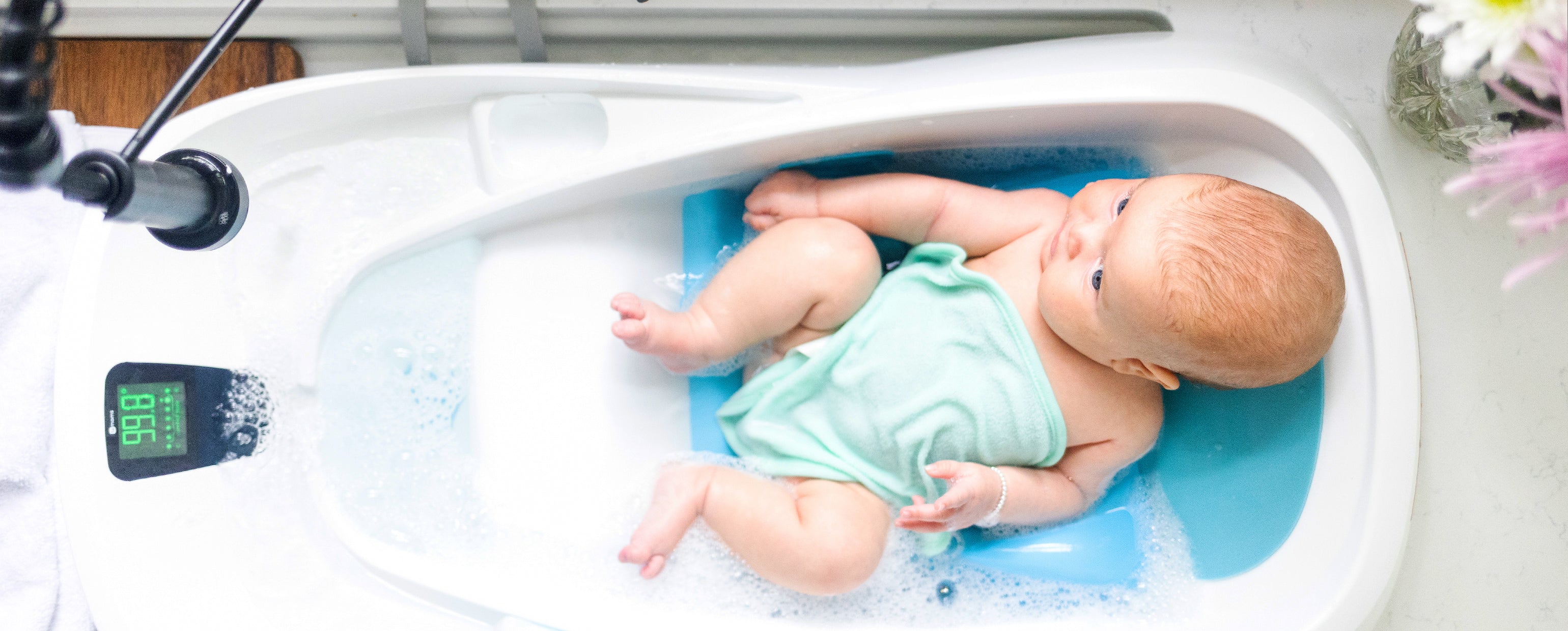 How to Give Your Baby A Bath? Stress-free Baby Bath Tips